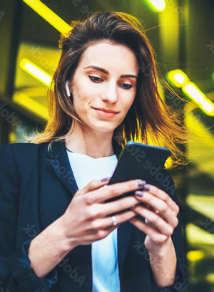 woman using smatphone